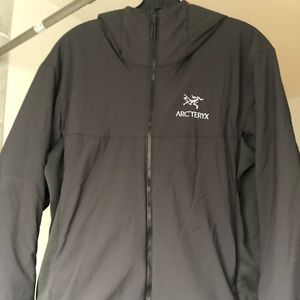 Arc’teryx Atom LT Hooded Insulated Jacket Medium